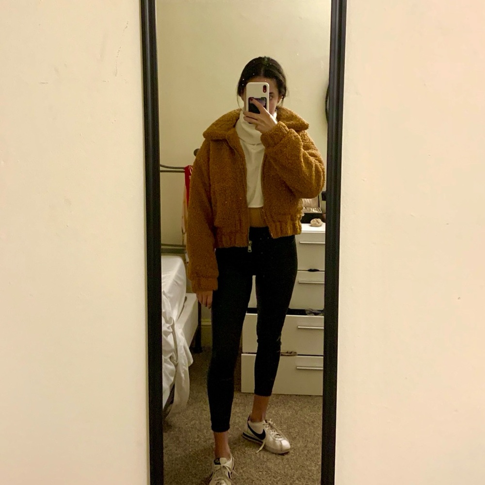 SOLD!!! TRENDY CAMEL TEDDY COAT W/ ZIPPER AND POCKETS